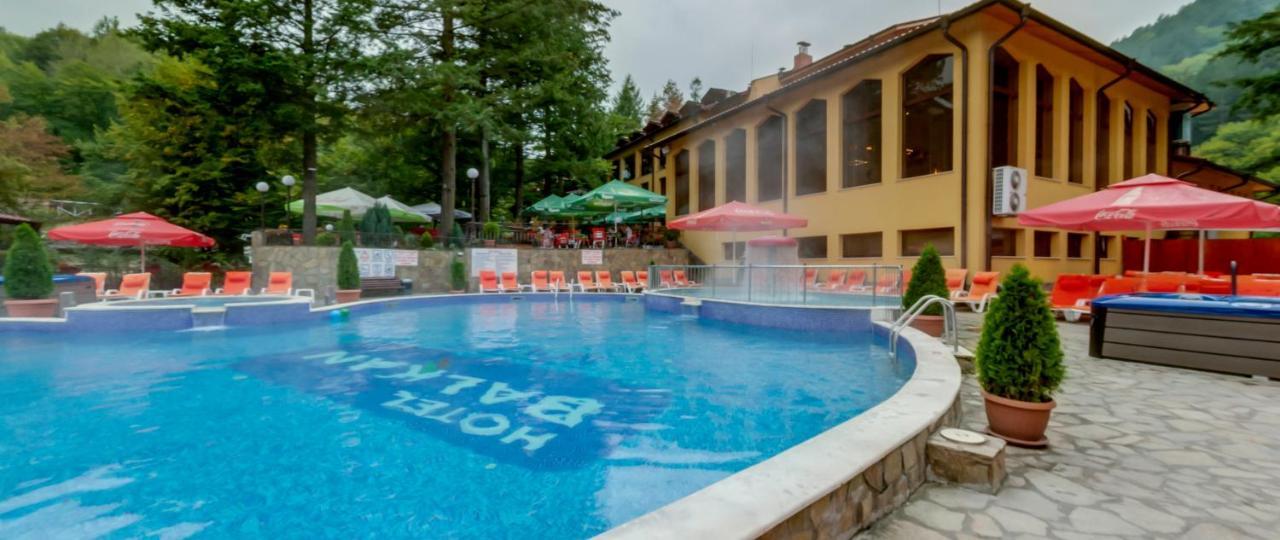 צ'יפליק Balkan Hotel מראה חיצוני תמונה