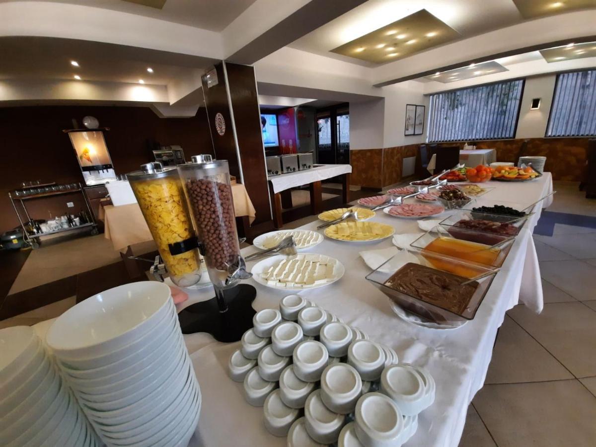 צ'יפליק Balkan Hotel מראה חיצוני תמונה